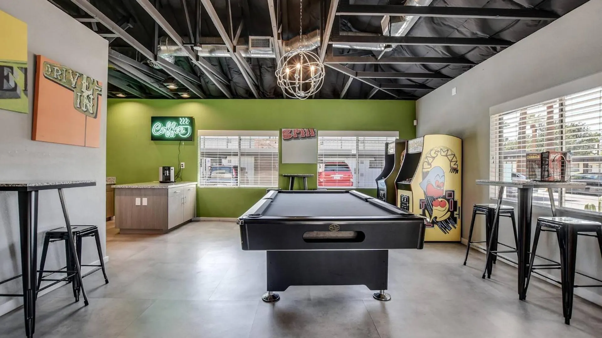 Ultimate Getaway Apartment W/ Firepit & Fitness! フェニックス 0*,  米国